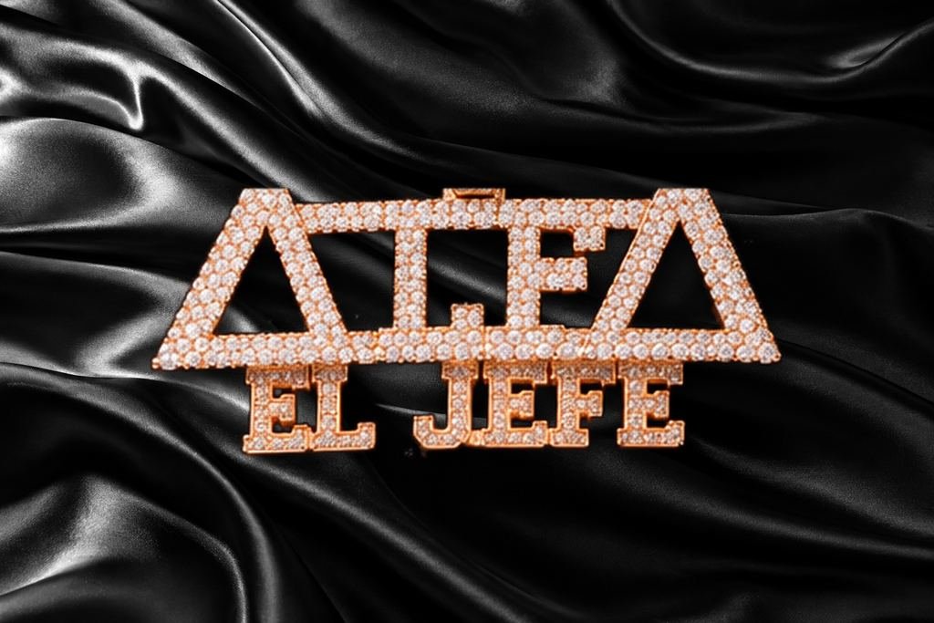 Placa personalizada. Letras engastadas sobre placa.